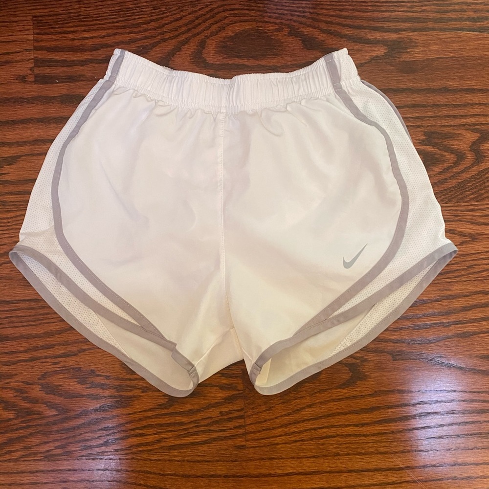women’s nike shorts